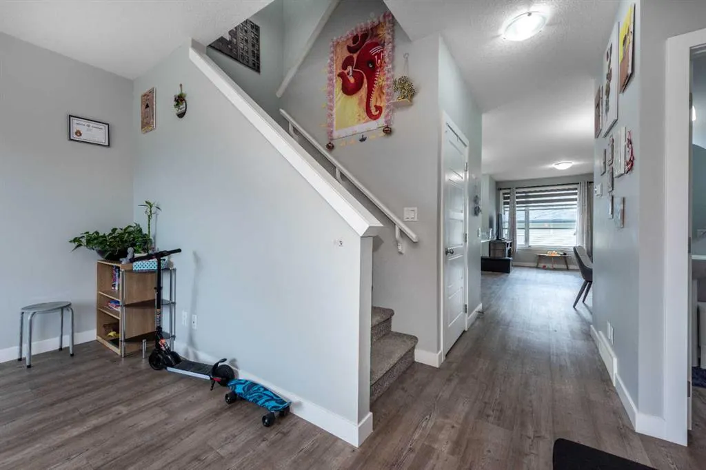 44 skyview Circle NE