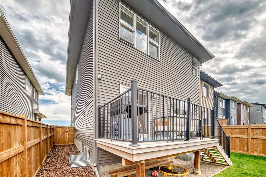 36 Emberside Green