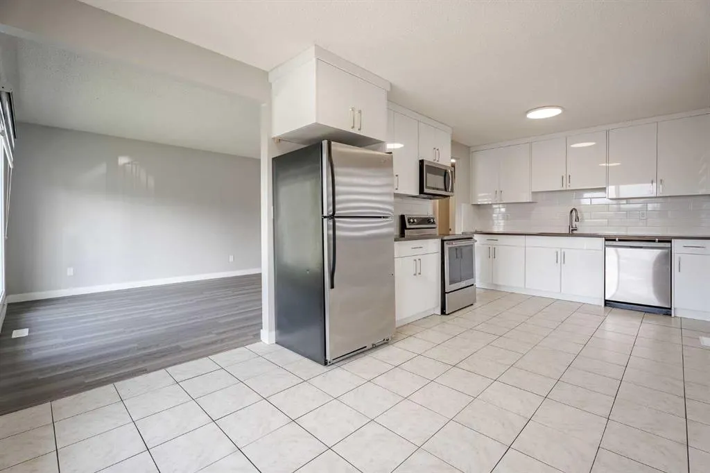 424 Sabrina Road SW