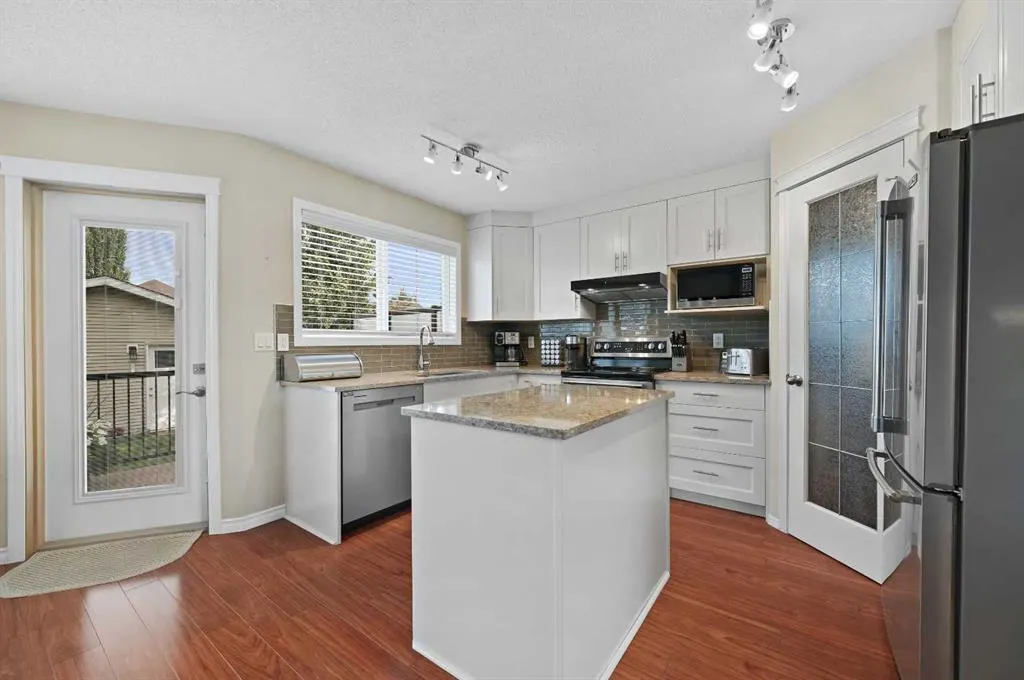 51 Cranberry Square SE