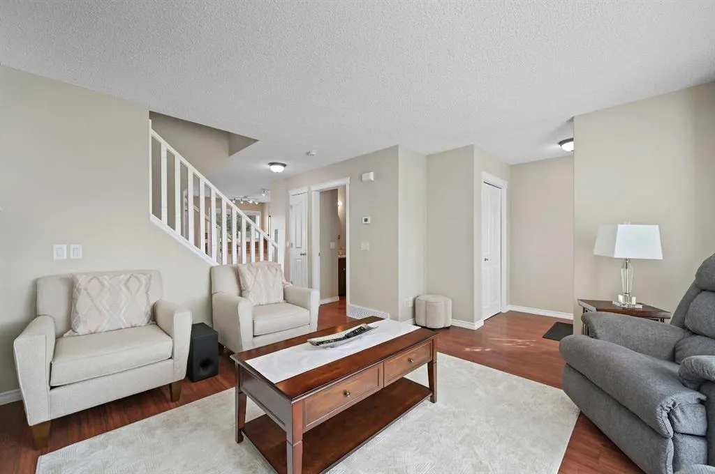 51 Cranberry Square SE