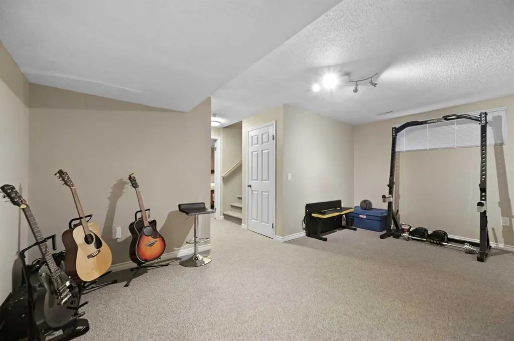 51 Cranberry Square SE