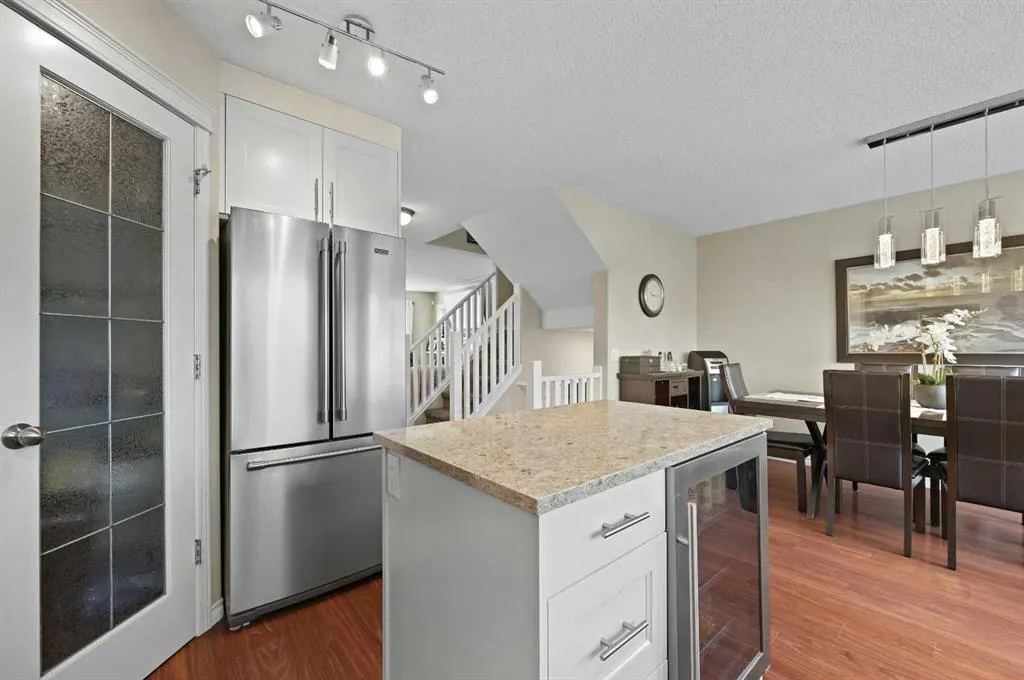51 Cranberry Square SE