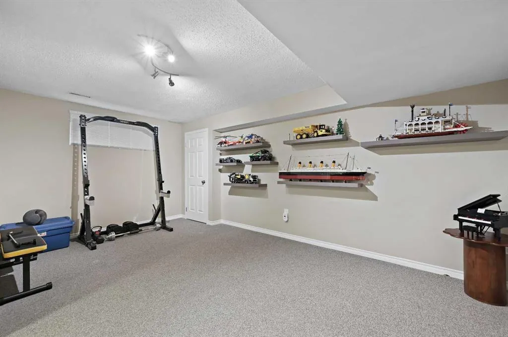 51 Cranberry Square SE
