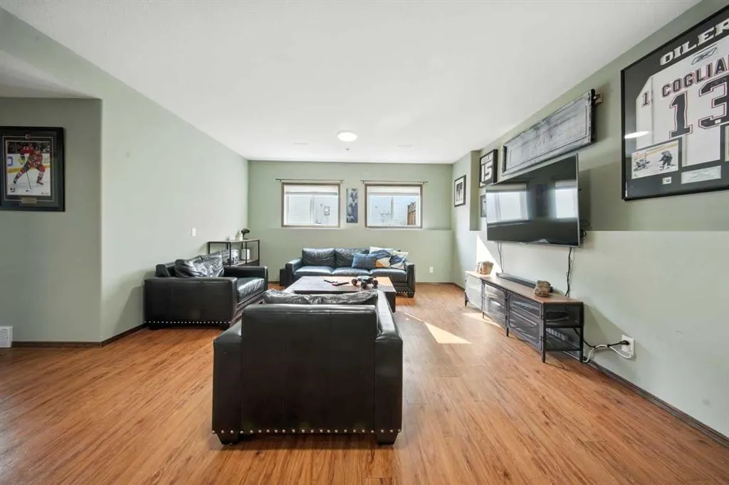28 Irving Crescent