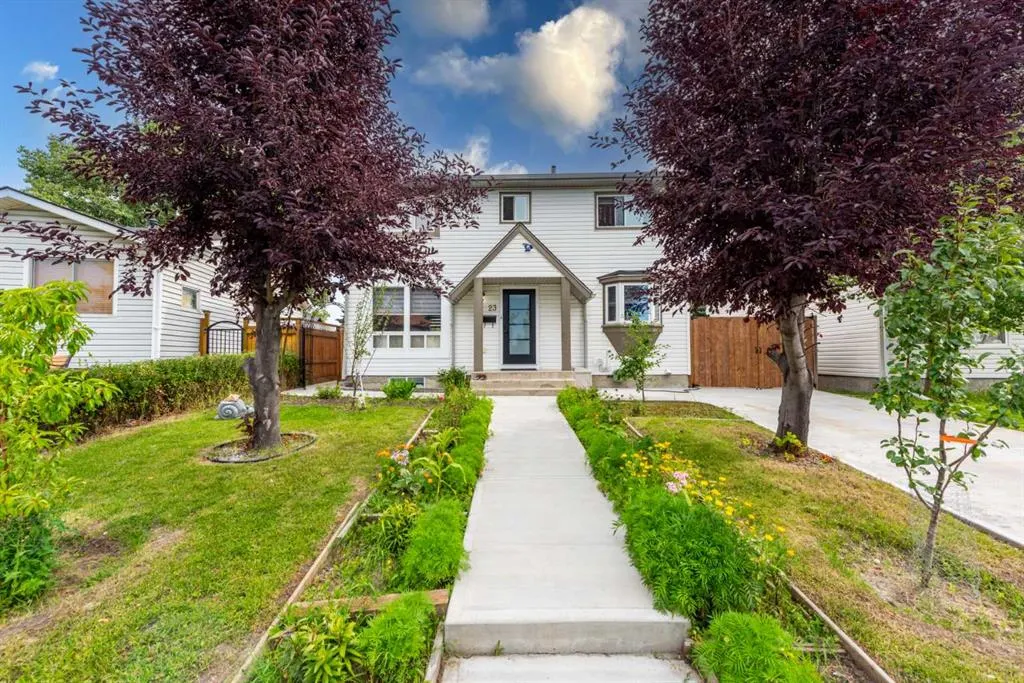 23 Falsby Place NE