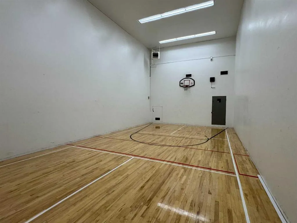 221 6 Avenue SE, #2412
