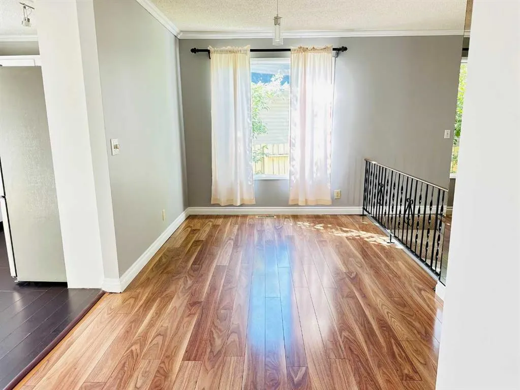 28 Berwick Rise NW