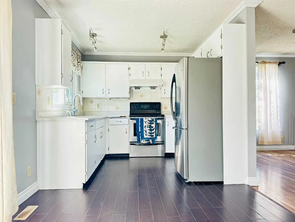 28 Berwick Rise NW