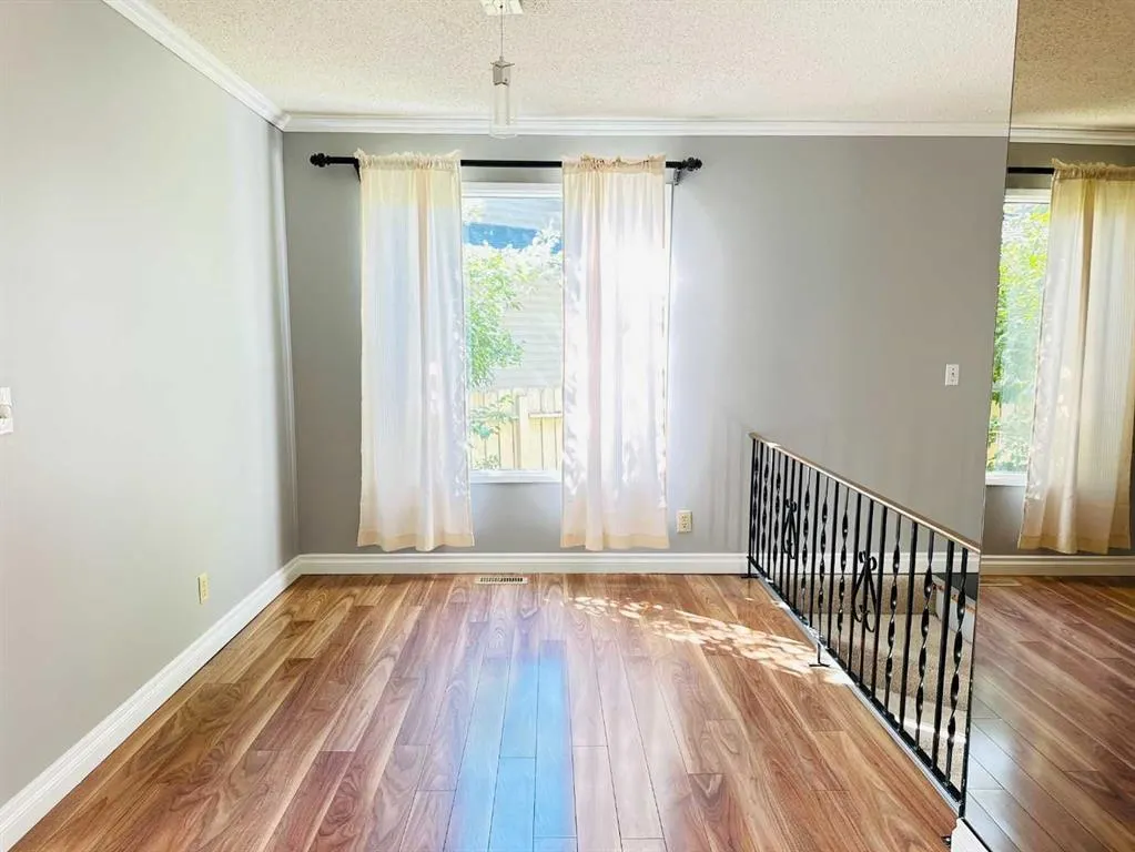 28 Berwick Rise NW