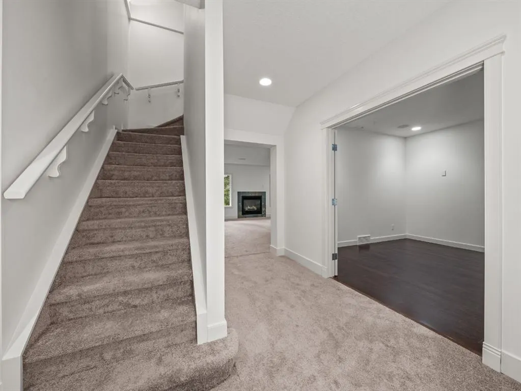 298075 218 Street W, #200