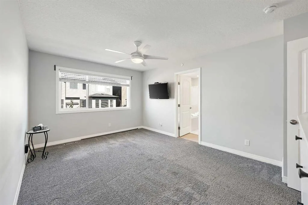 69 Howse Mount NE