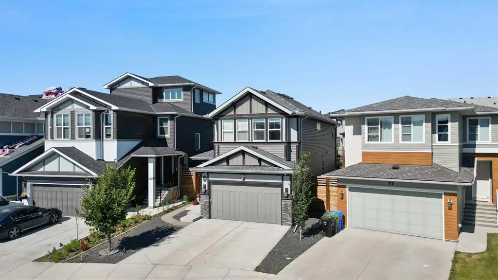 69 Howse Mount NE