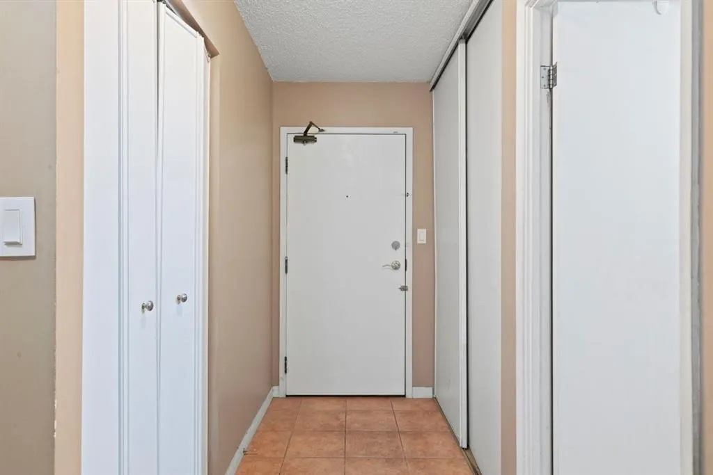 1334 12 Avenue SW, #202