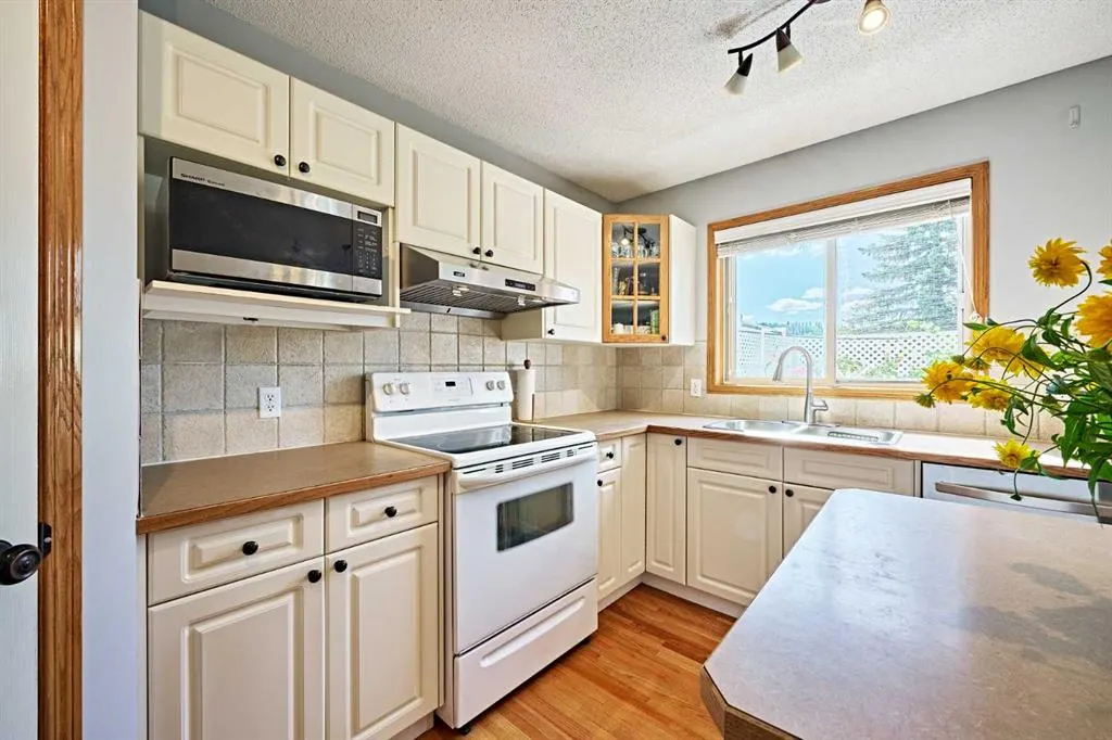 51 Edgeridge View View NW