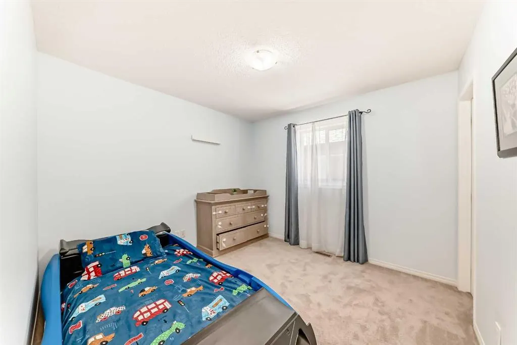 196 Everwoods Green SW