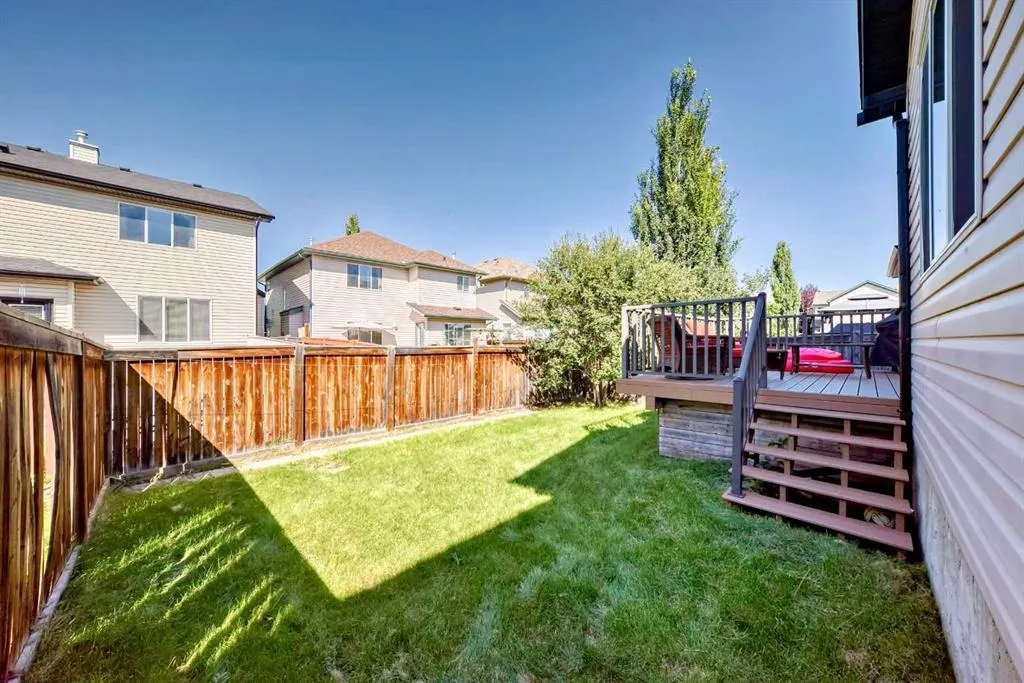 196 Everwoods Green SW