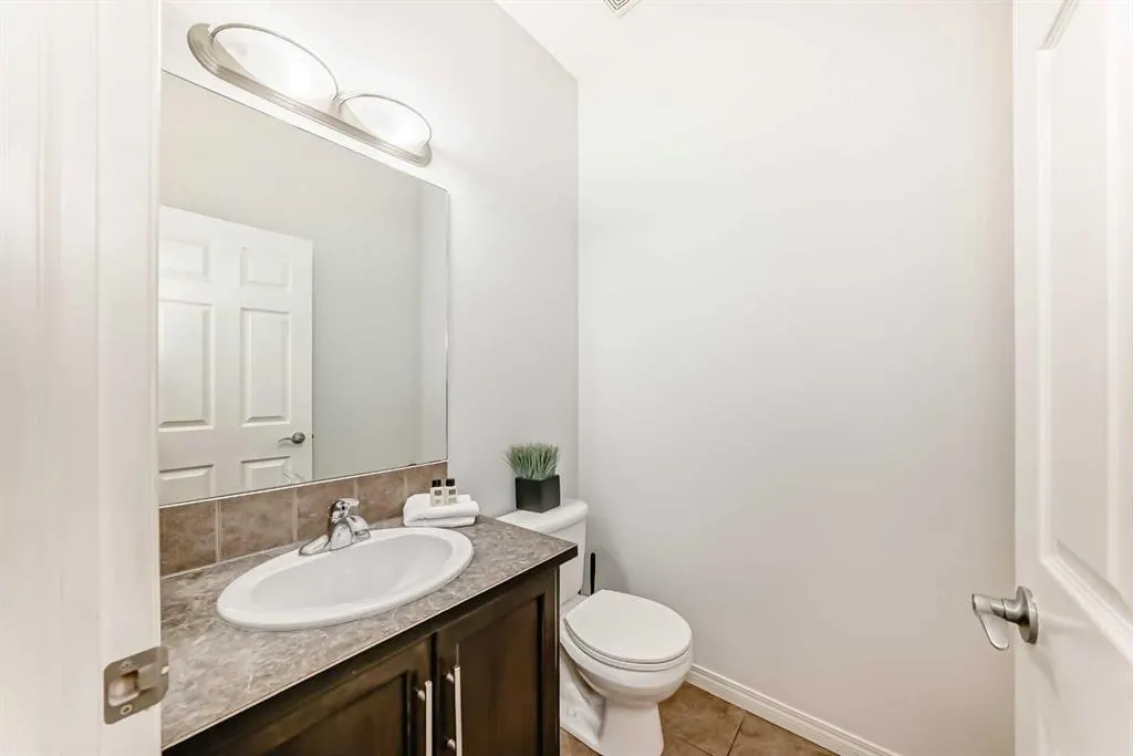 196 Everwoods Green SW