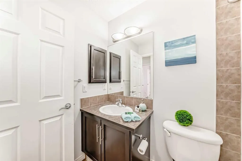 196 Everwoods Green SW