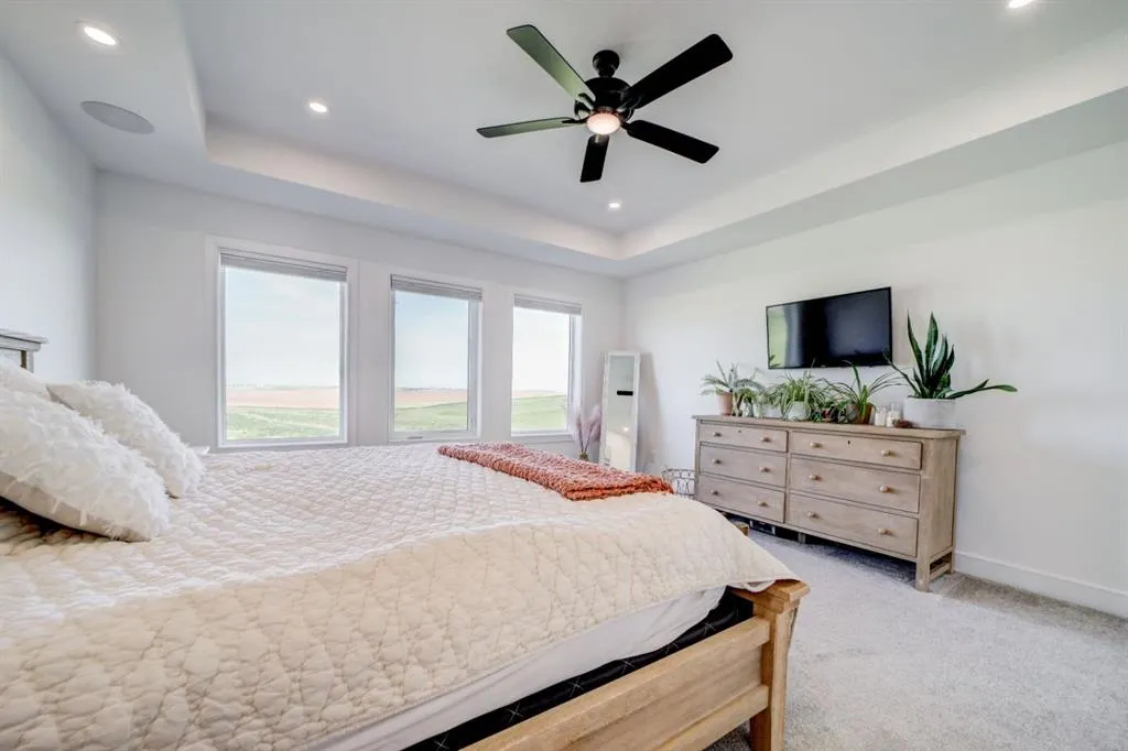 1206 Pacific Circle W