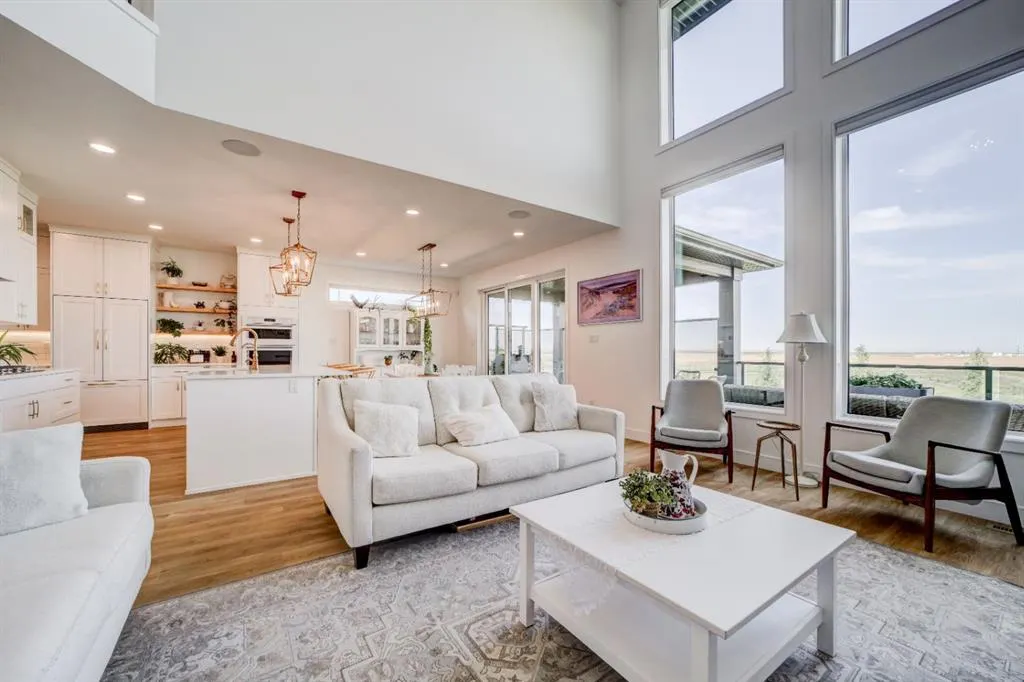 1206 Pacific Circle W