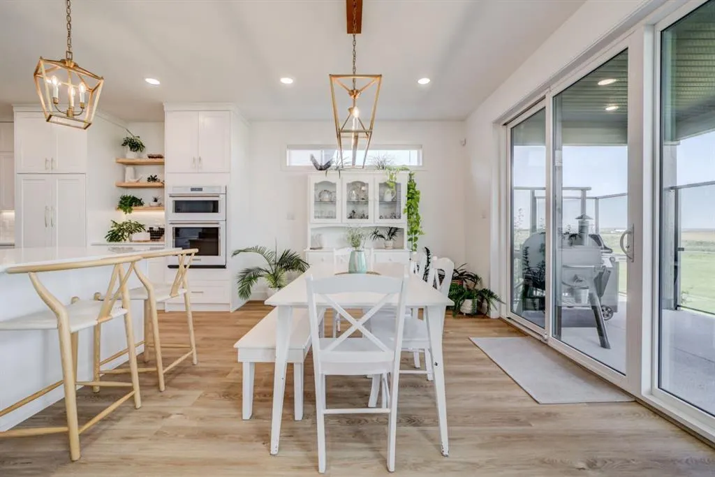 1206 Pacific Circle W
