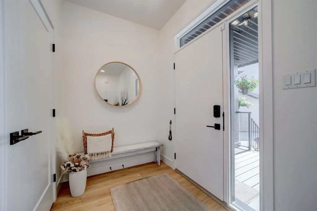 1206 Pacific Circle W