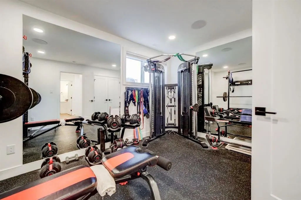 1206 Pacific Circle W