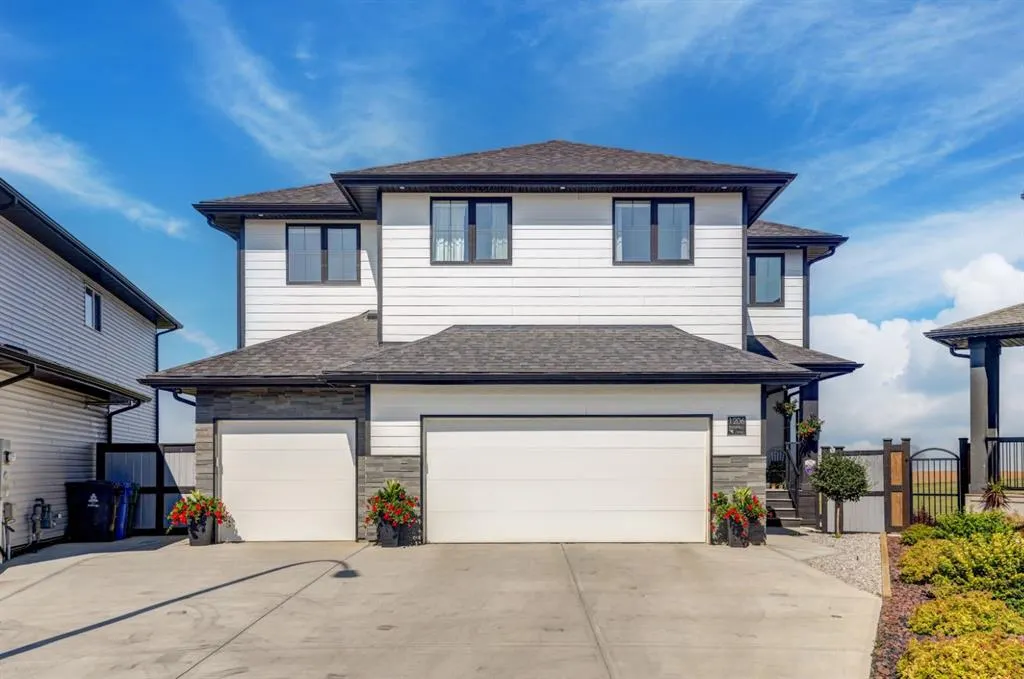 1206 Pacific Circle W
