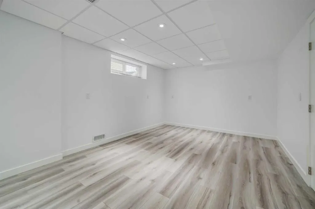 45 Cranberry Square