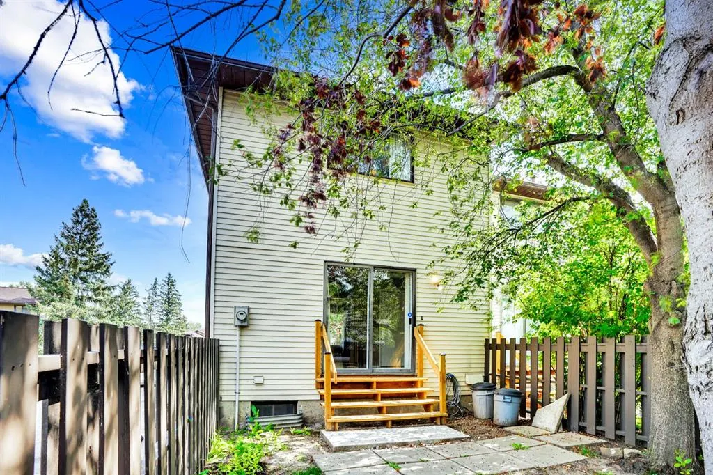 380 Bermuda Drive NW, #4