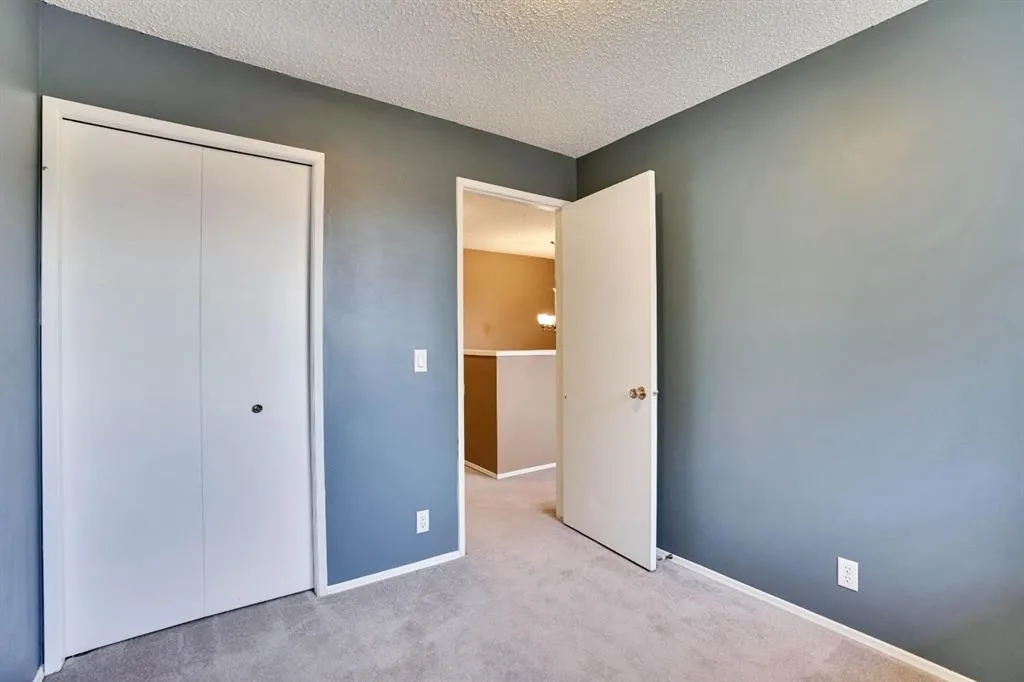 380 Bermuda Drive NW, #4