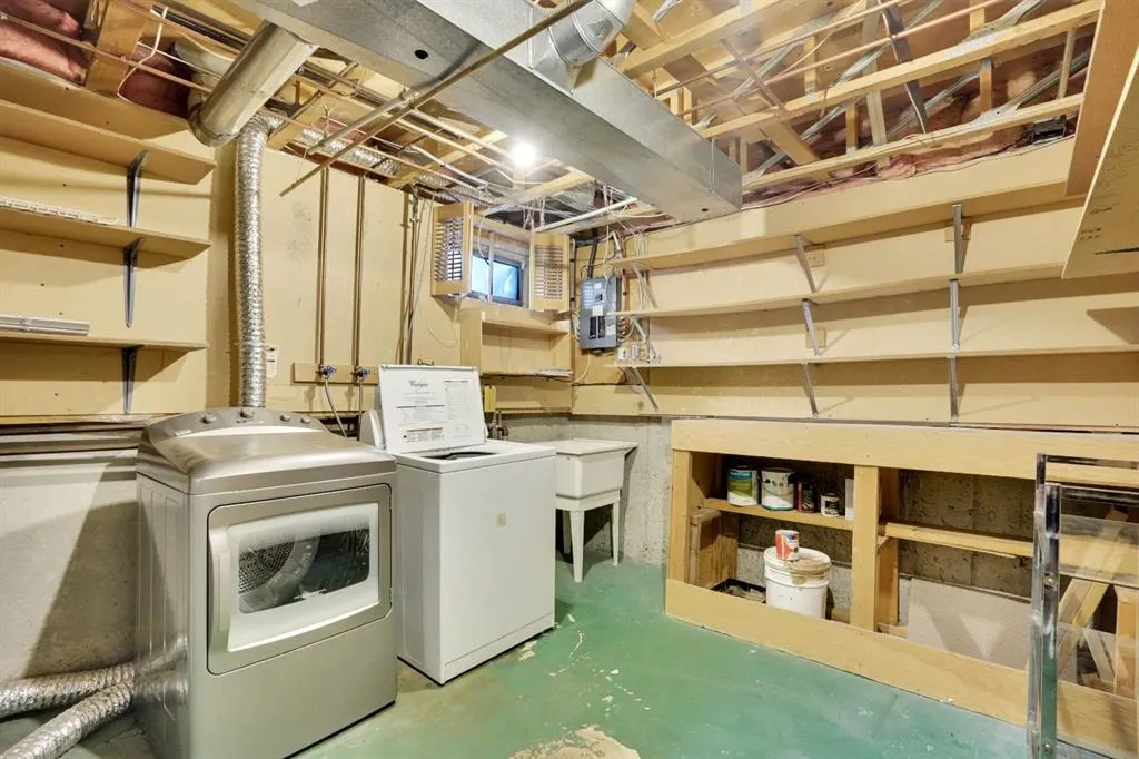 380 Bermuda Drive NW, #4