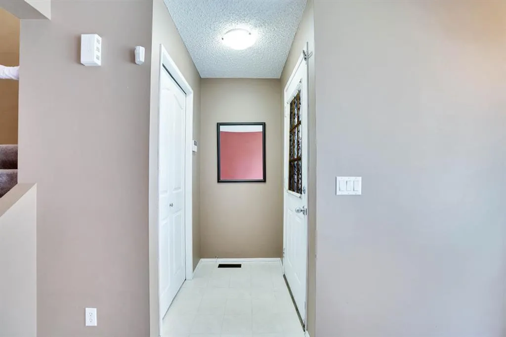 380 Bermuda Drive NW, #4