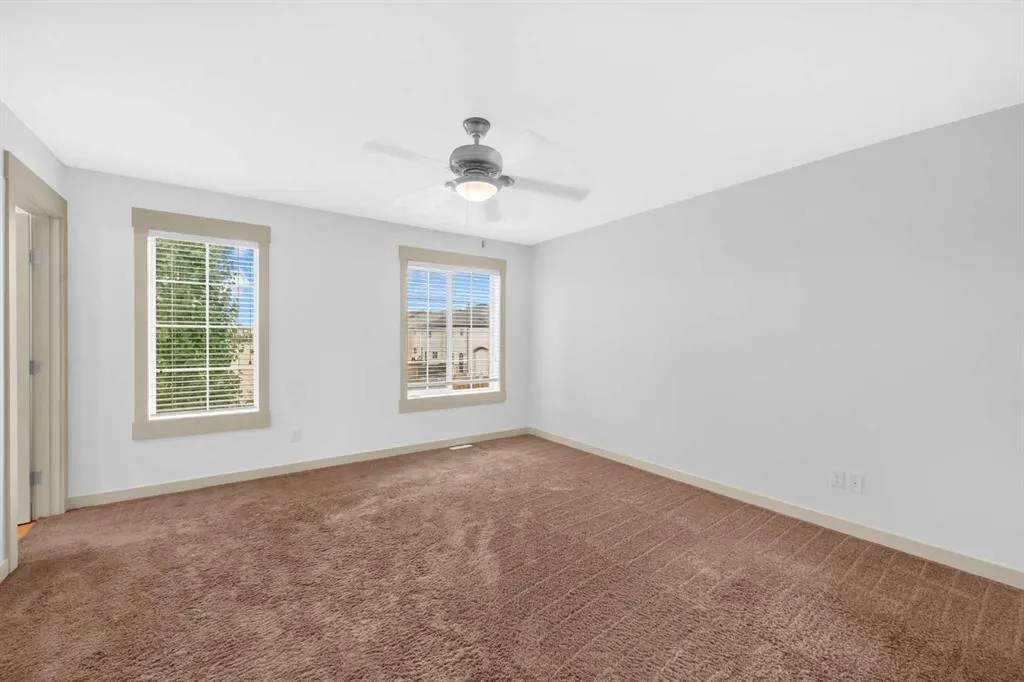 21 Skyview Ranch Manor NE