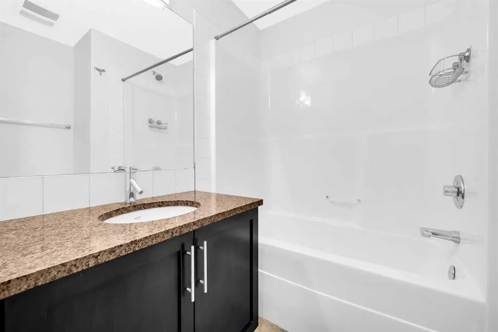 21 Skyview Ranch Manor NE