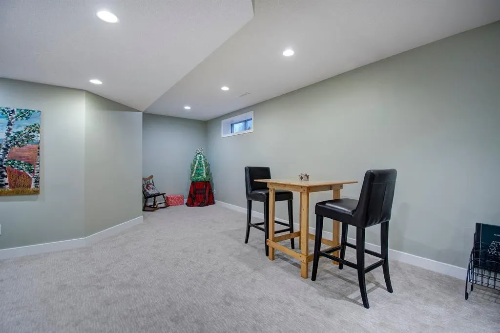 36 Harvest Oak Place NE