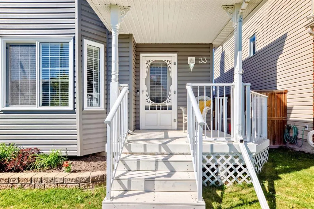 33 Covepark Road NE