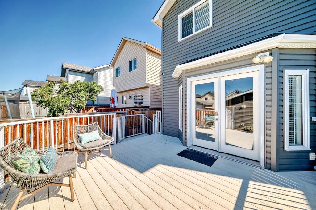 33 Covepark Road NE
