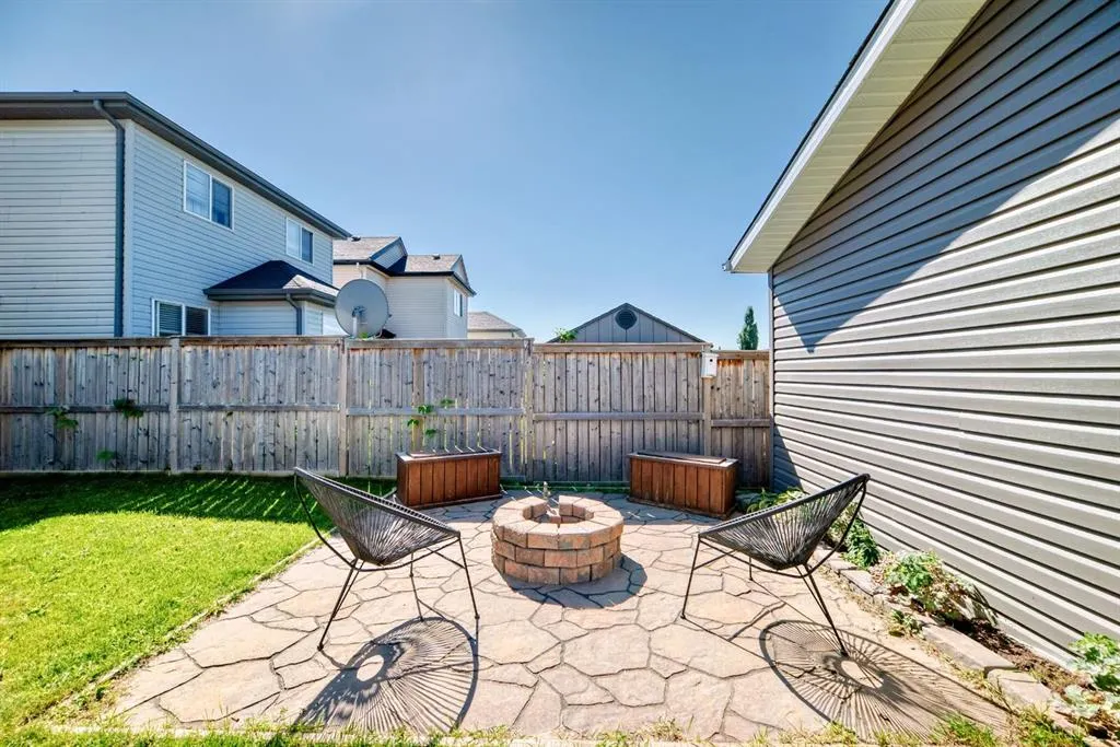 33 Covepark Road NE