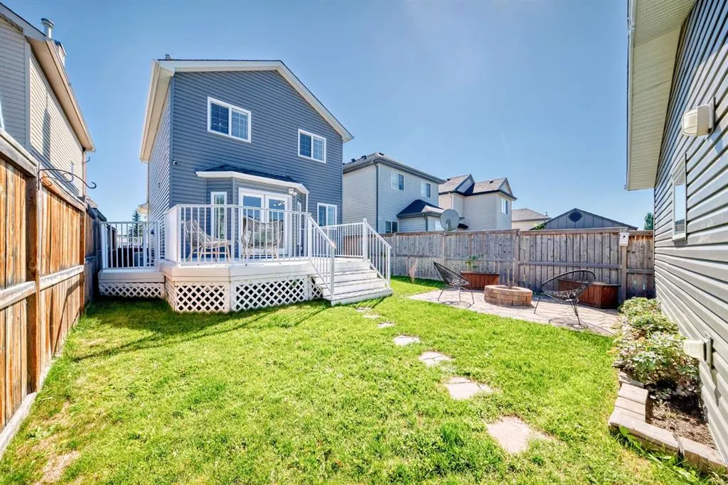 33 Covepark Road NE