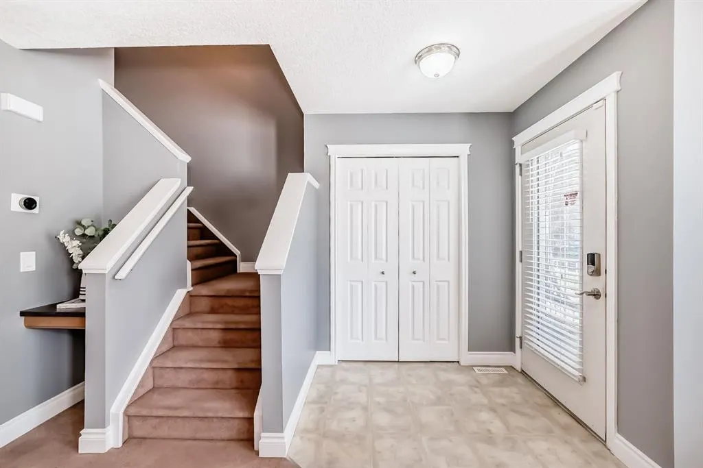 33 Covepark Road NE