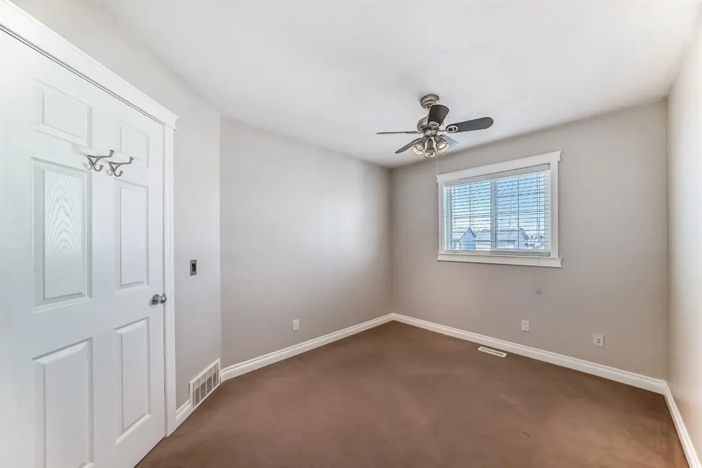 33 Covepark Road NE