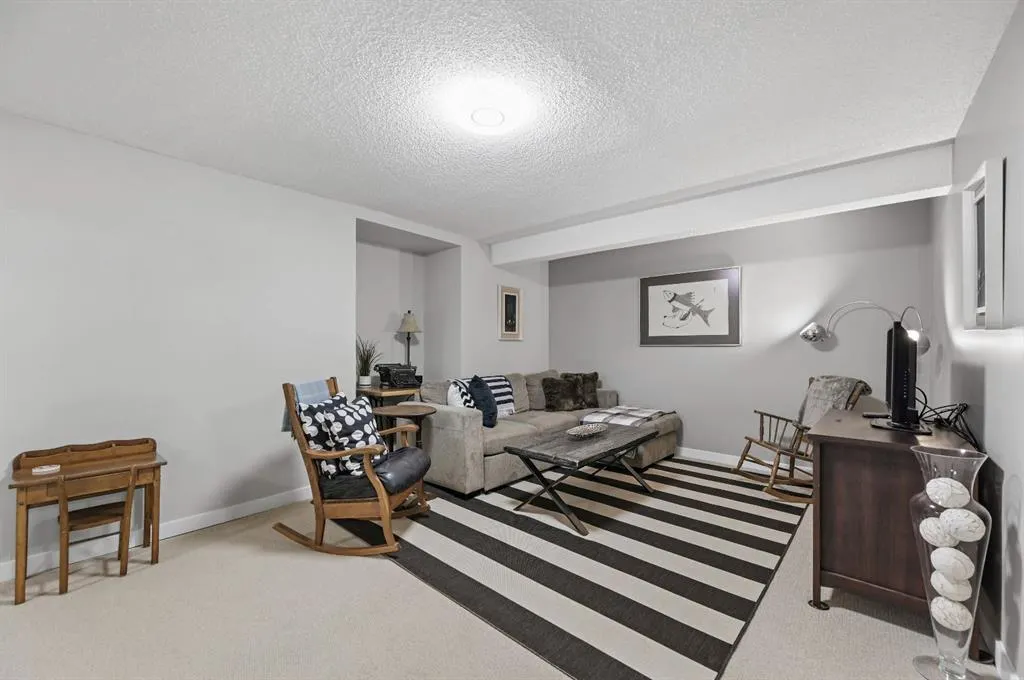 41 Edgedale Drive NW