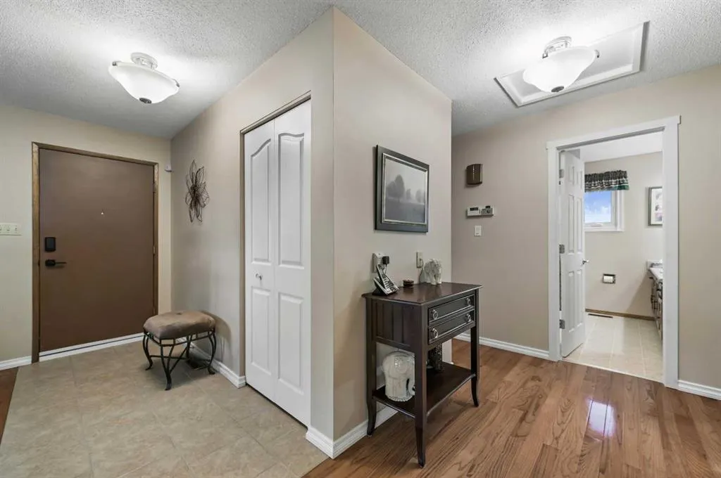 1860 Lysander Crescent SE