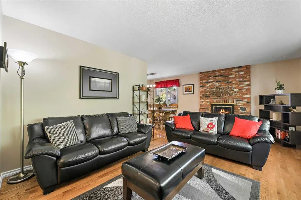 1860 Lysander Crescent SE