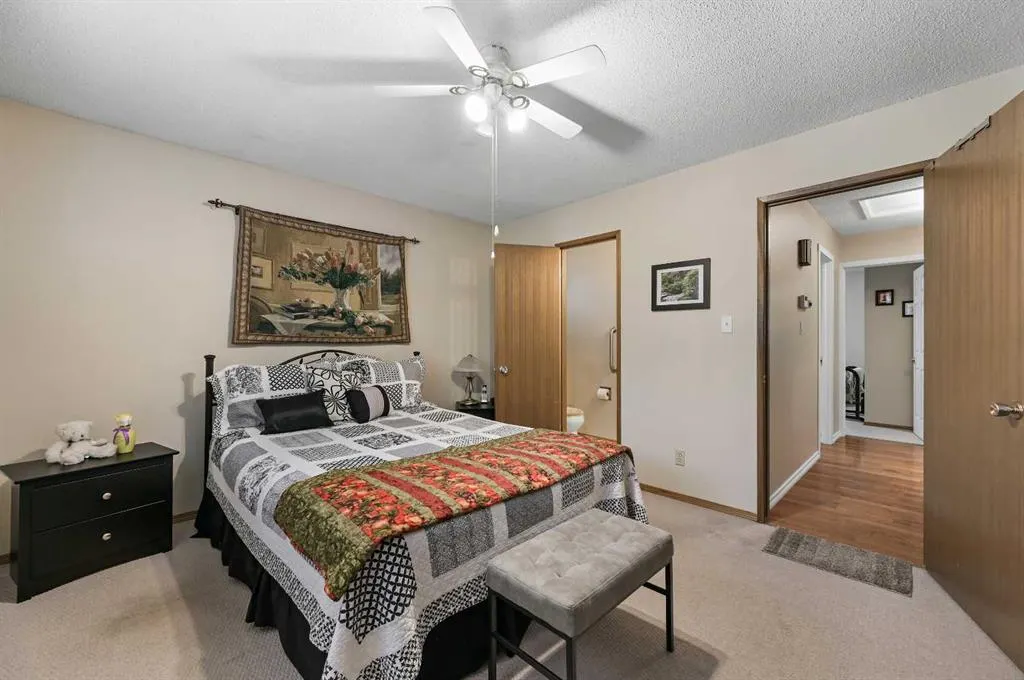 1860 Lysander Crescent SE