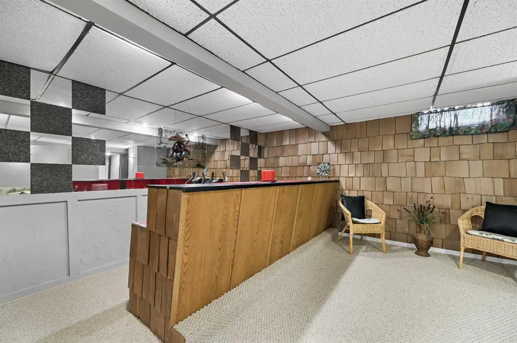 1860 Lysander Crescent SE