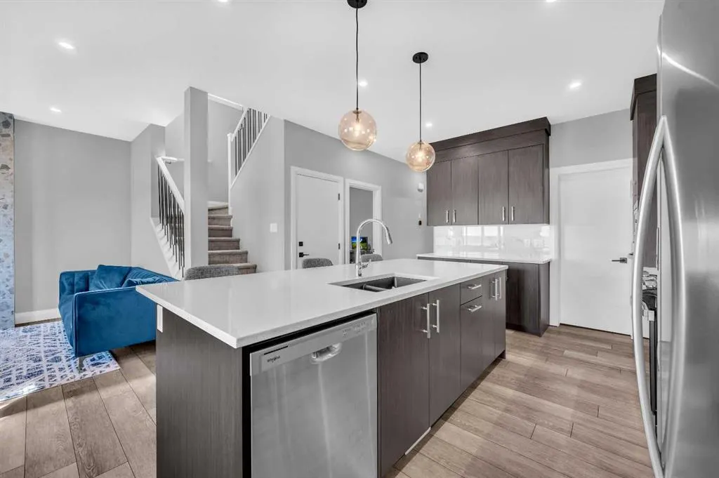 252 Walcrest View SE