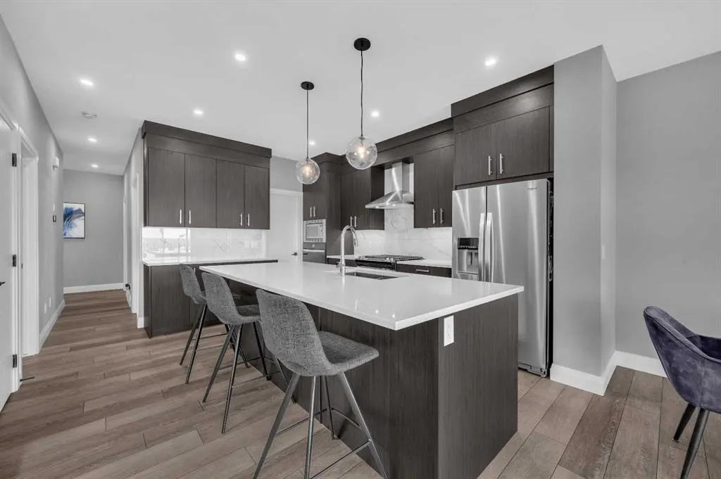 252 Walcrest View SE